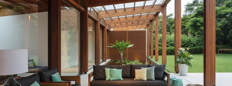 Tropical-Hardwood-Pergola-at-Outdoor-Living